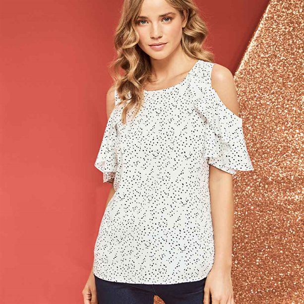 AVON Ladies Womens White Spotty Cold 